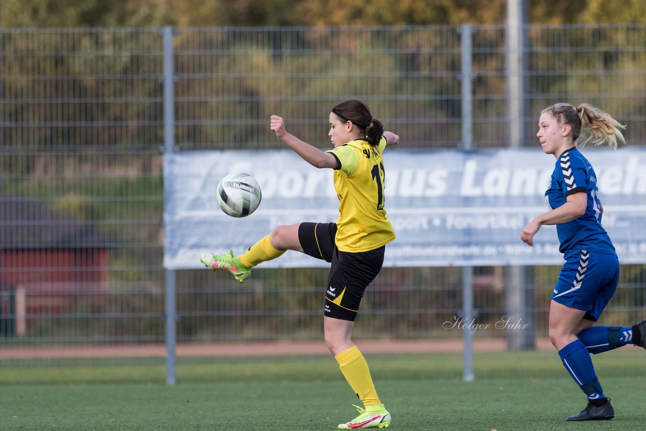 Bild 148 - F SSC Hagen Ahrensburg - SV Frisia 03 Risum-Lindholm : Ergebnis: 2:0